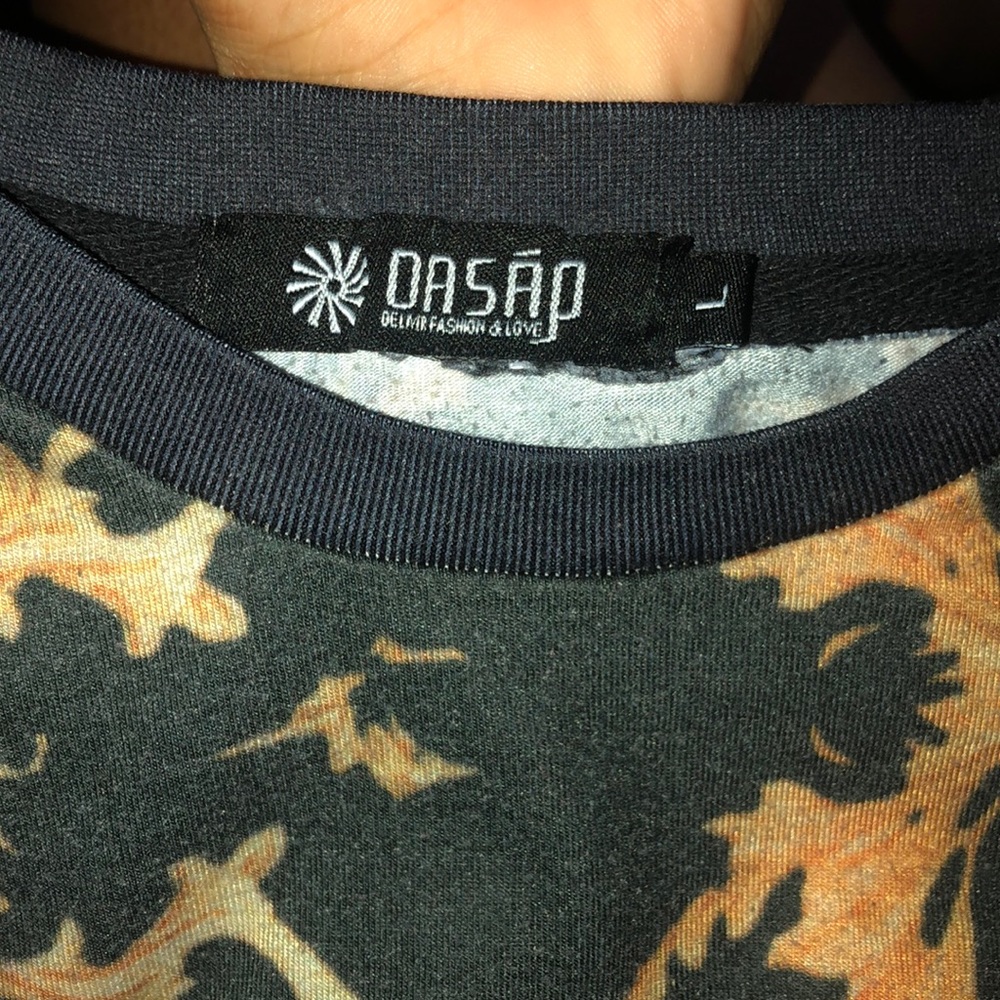 T-shirt - Picture 6 of 6
